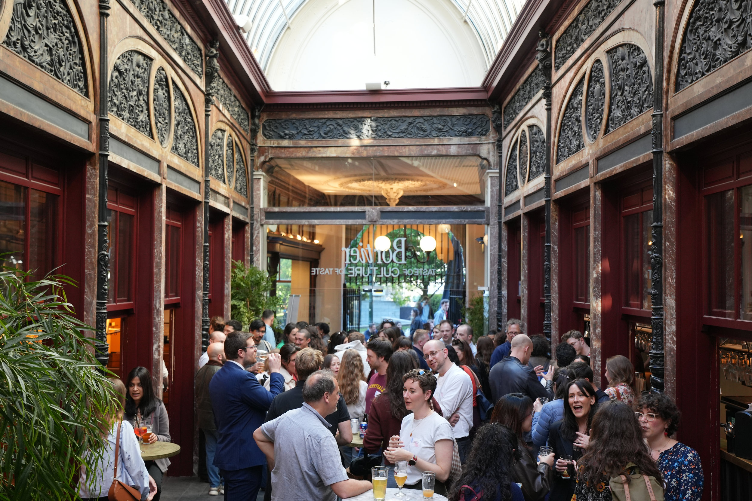 Conversations at Galerie Bortier